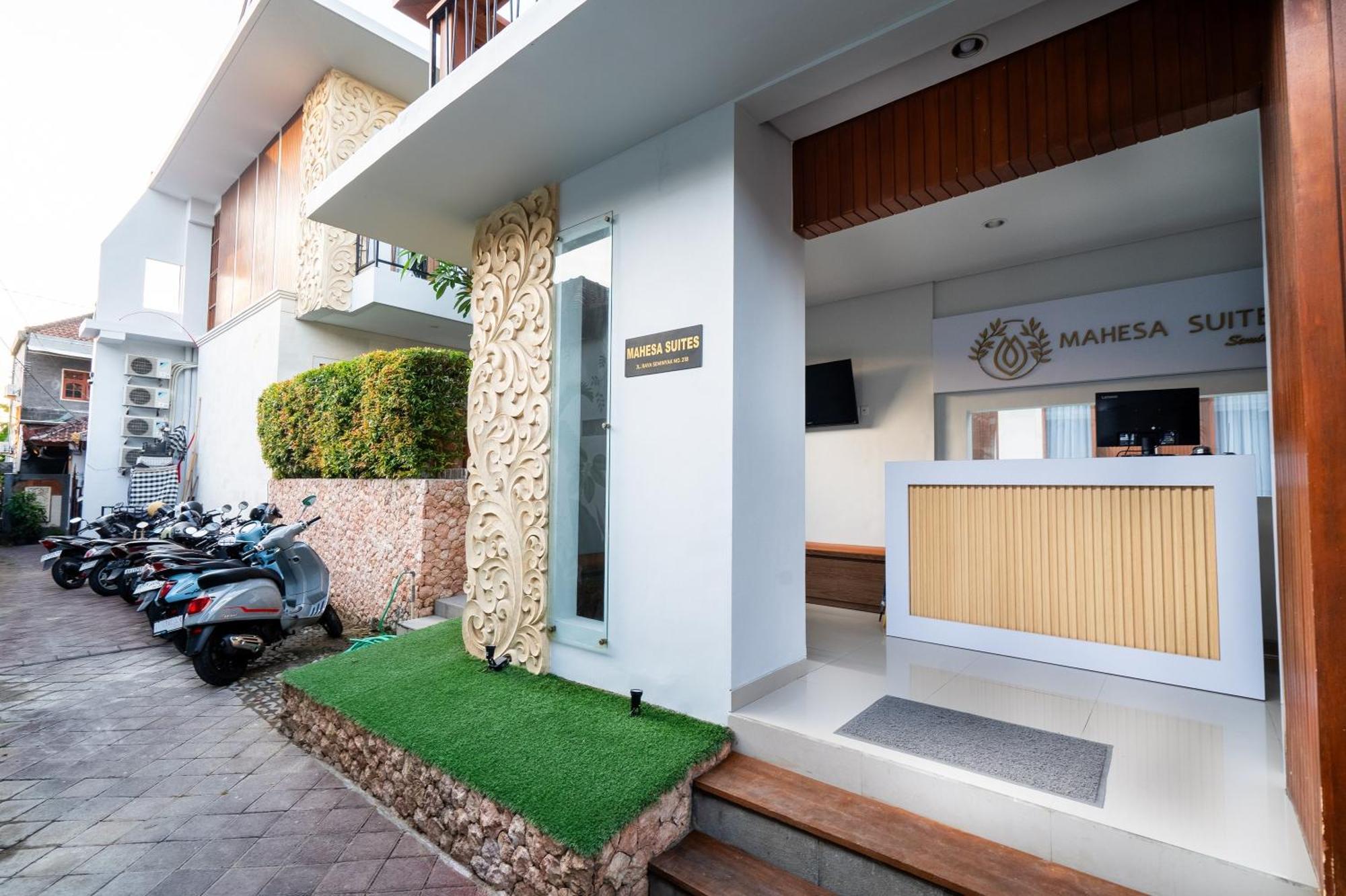 Mahesa Suites Seminyak Luaran gambar