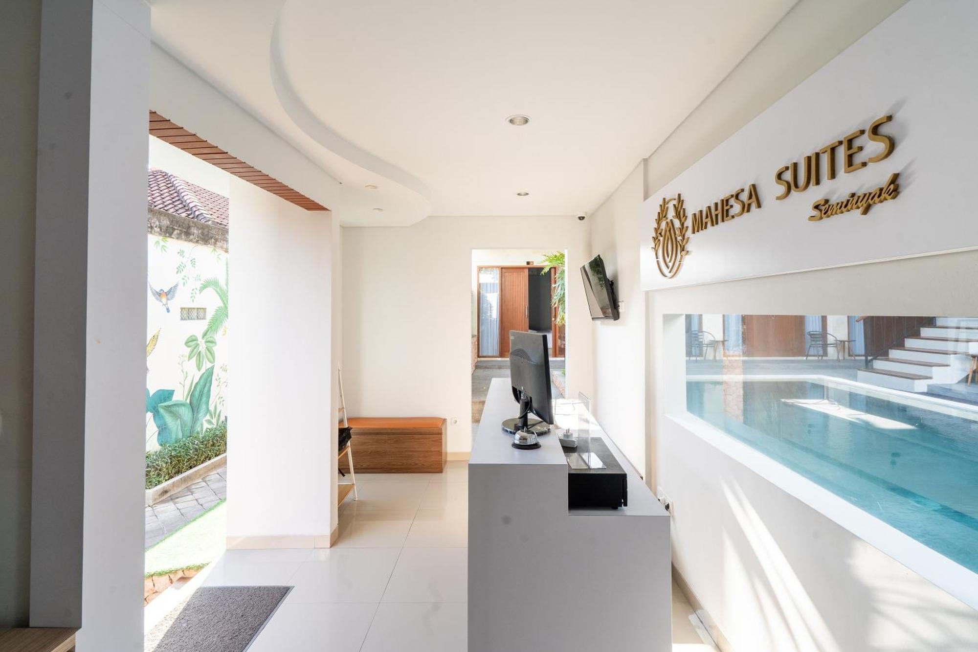 Mahesa Suites Seminyak Luaran gambar