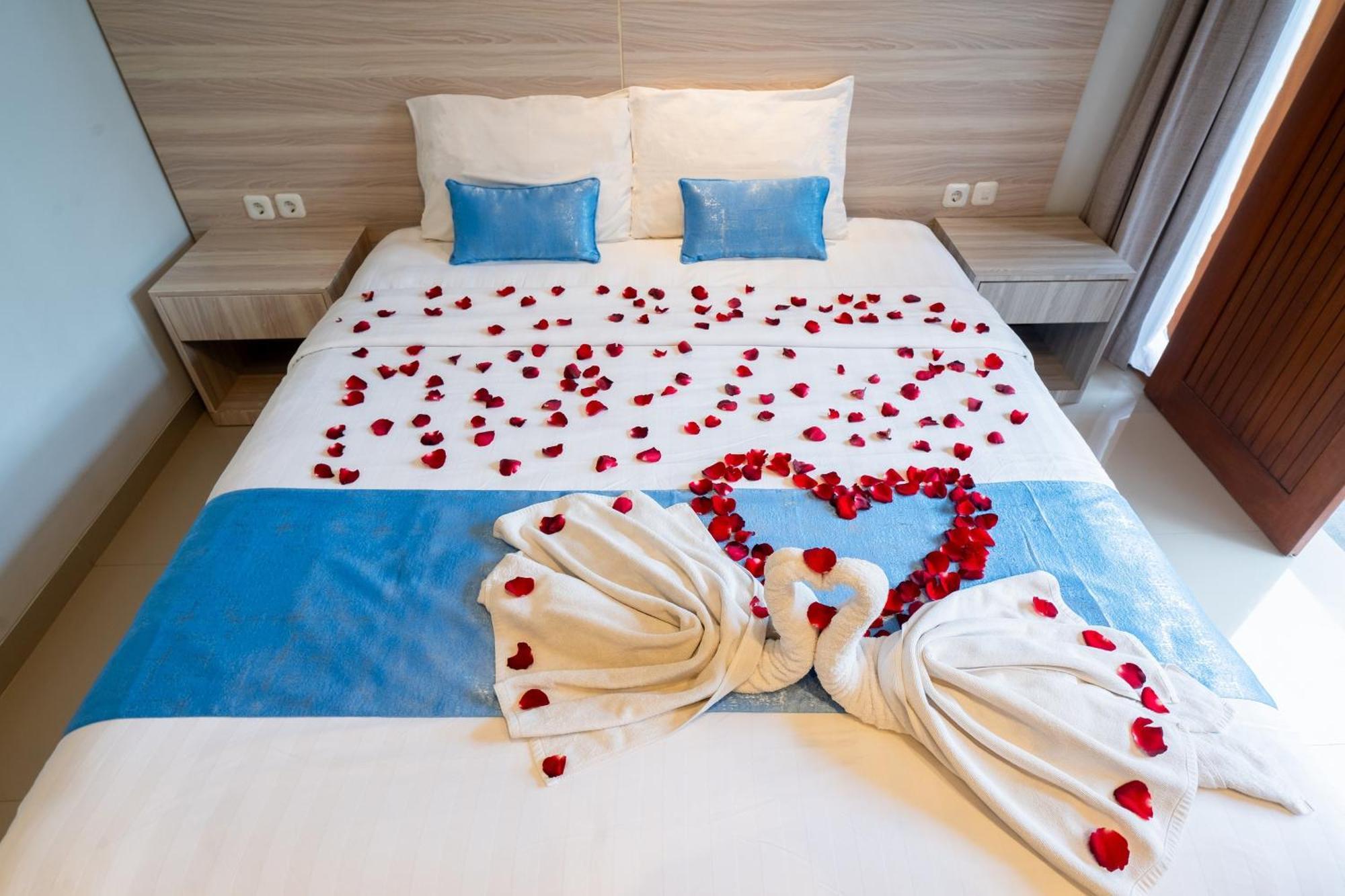 Mahesa Suites Seminyak Luaran gambar