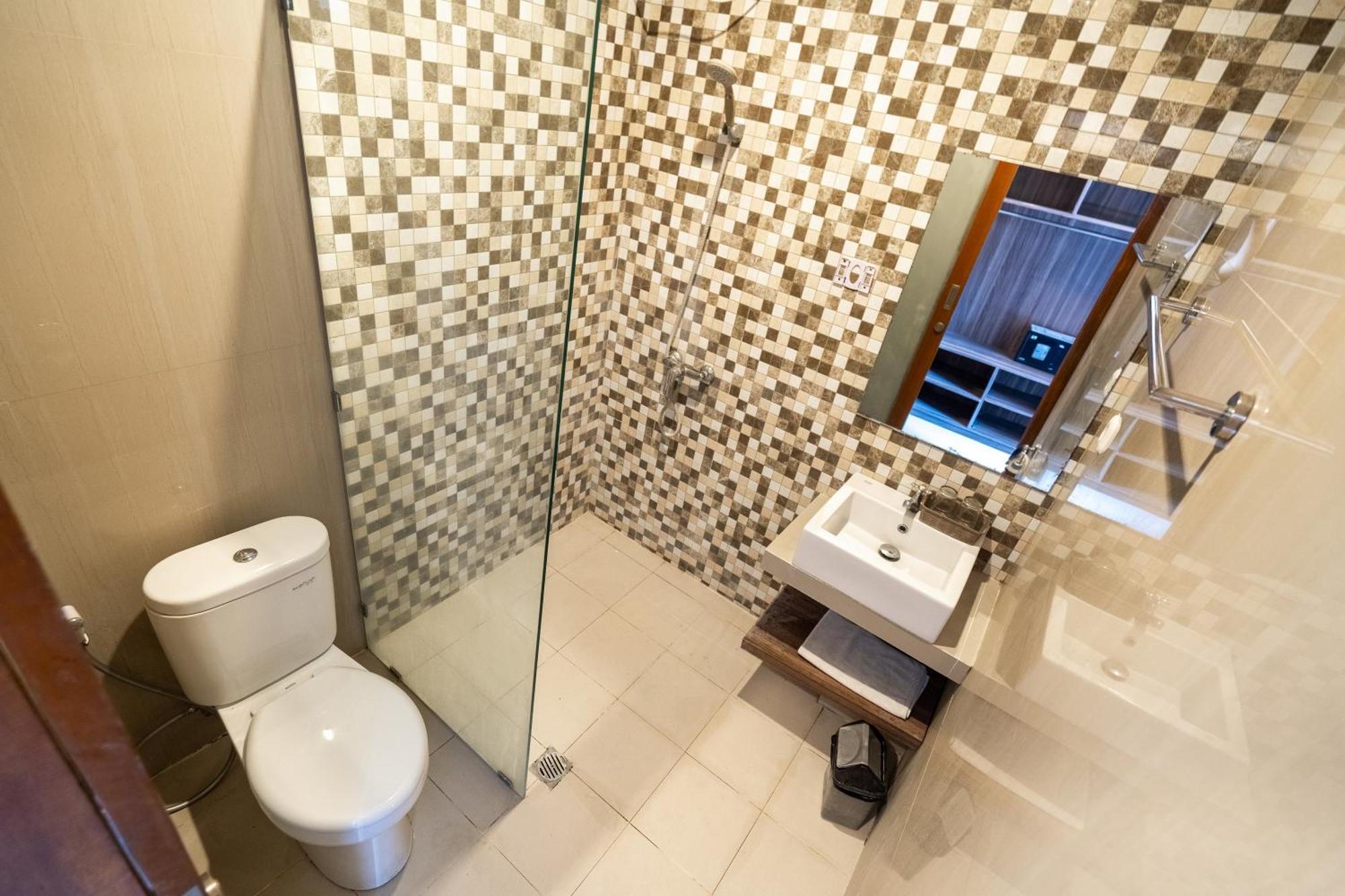Mahesa Suites Seminyak Luaran gambar